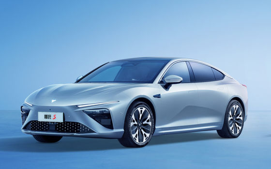 170 kW Sport électrique Neta EV voiture 4 places 715km Endurance