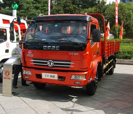 DFAC 4x4 4 roues motrices camions de décharges de marchandises camions de livraison moteur diesel