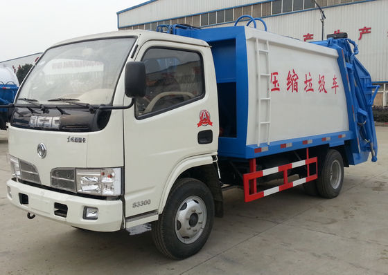 5.5 Cbm Type de carburant Truck de décharge de décharge de décharge avec chargeur arrière