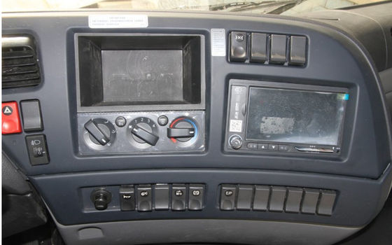 Poids lourd 40T Tracteur à capuche 6x4 CNG Poussés par des camions remorque 8 roues